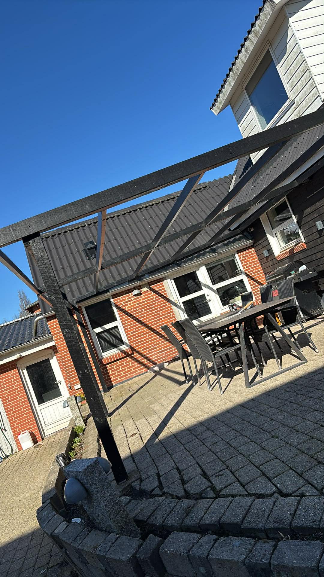 Overdækket terrasse efter maling
